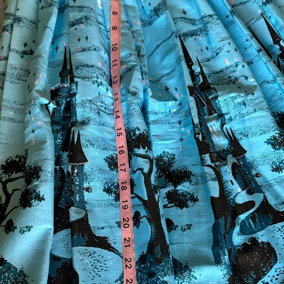 Jenny skirt castle print - Picture 10 of 10